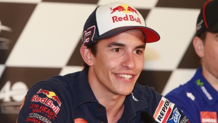 Marc Márquez, operado de una fractura en el dedo meñique