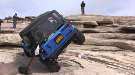 ¿Pero tú sabes de lo que es capaz mi Jeep Wrangler? Graba, graba, que te lo demuestro
