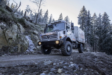 Este Mercedes-Benz Unimog U 4000 es la nueva herramienta de rescate en la Selva Negra 