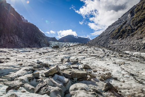 Compañeros de ruta: de sumergirnos en el Valle Sagrado de los incas a hacer trekking en un glaciar