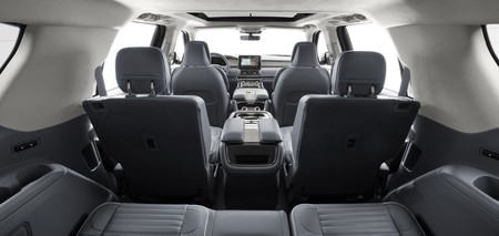 Lincoln Navigator 2