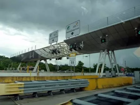 El Gobierno `no tiene planes´ de implantar peajes en las carreteras estatales 