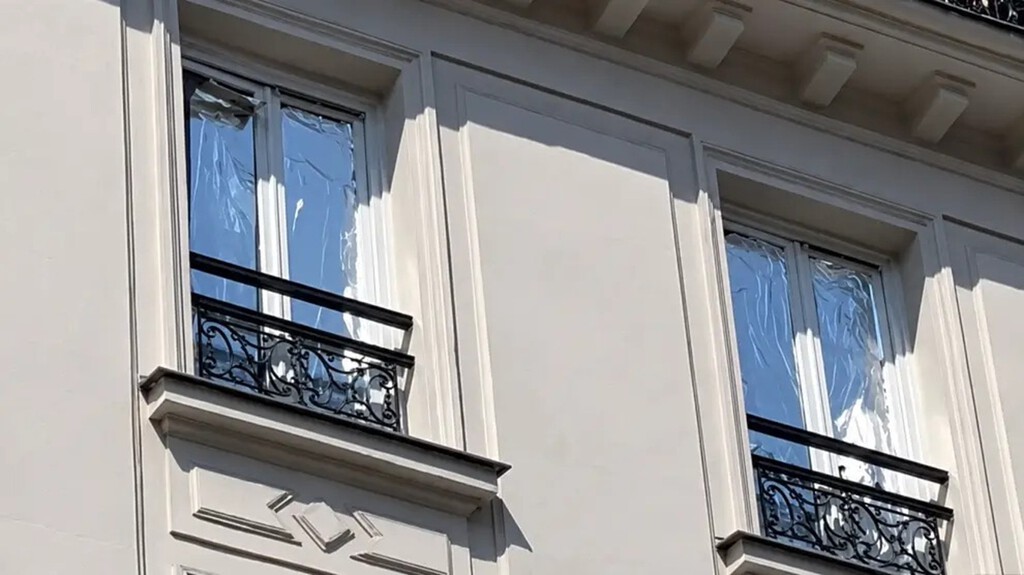 Francia se asfixia a 40 °C y sin persianas: su solución a la desesperada es forrar las ventanas con papel de aluminio