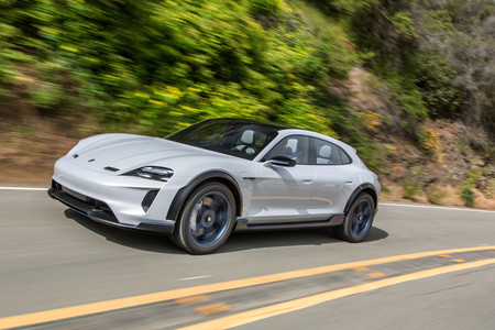 A producción el Porsche Mission E Sport Turismo: guayín, eléctrica, deportiva; una combinación única