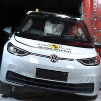 Euro NCAP vuelve a la carga estrellando el Volkswagen ID.3: el primer eléctrico de la familia ID logra las cinco estrellas