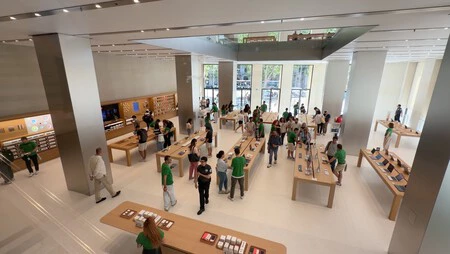 Apple Store Barcelona 9