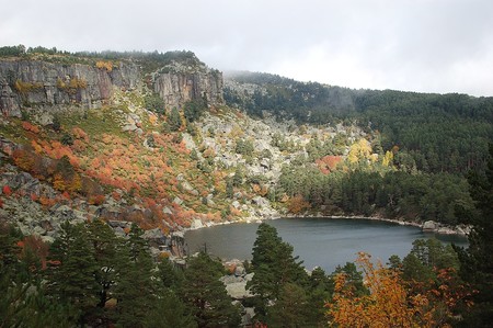 1083px Laguna Negra Sierra Urbion