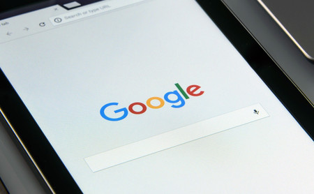 Los rivales de Google aseguran que ha incumplido la sanción antimonopolio por la que pagó una multa de 2.700 millones de dólares