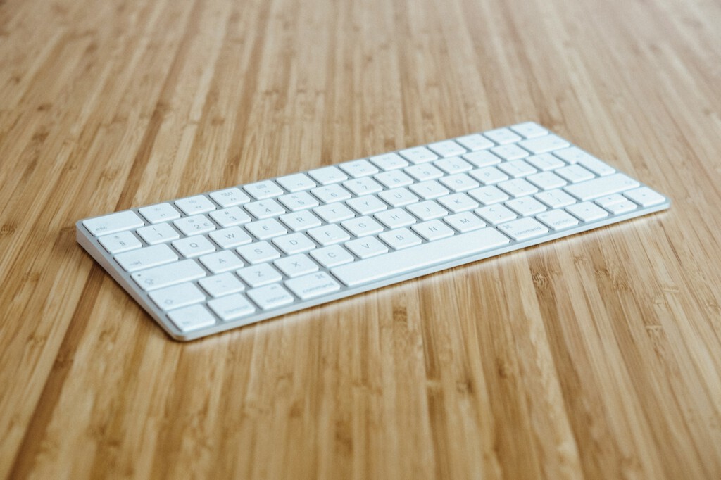 Pocos teclados hay que superen al Magic Keyboard de Apple. Salvo por un detalle que lleva años dándome dolores de cabeza (literalmente) Pocos teclados hay que superen al Magic Keyboard de Apple. Salvo por un detalle que lleva años dándome dolores de cabeza (literalmente)