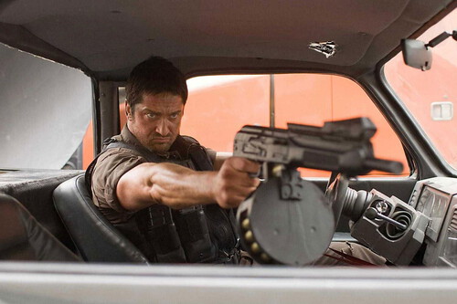 Fracasó en su crítica a los videojuegos, pero este cyber-thriller de Gerard Butler siempre me ha parecido fascinante... y algo escalofriante