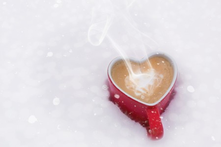 Cinco aplicaciones (y algunas herramientas más) para ponerle la chispa a vuestro San Valentín