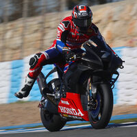 Honda revoluciona su CBR1000RR-R para Superbikes: así es la nueva moto de Iker Lecuona y Xavi Vierge para 2023 