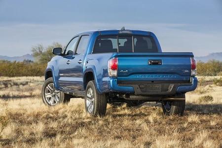 2016 Toyota Tacoma 04 1 1