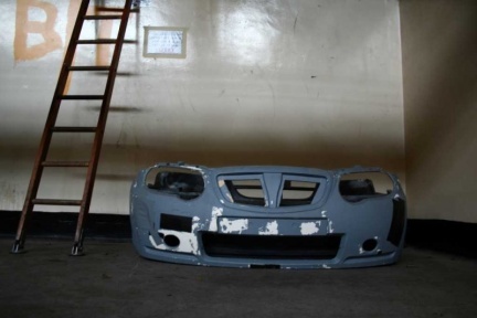 Un paseo por la fábrica abandonada de MG-Rover de Longbridge