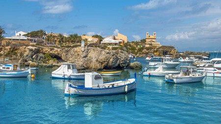 Isla Habitada Pequena Espana Desconocida Independencia Mediterraneo Viajes Escapadas Verano