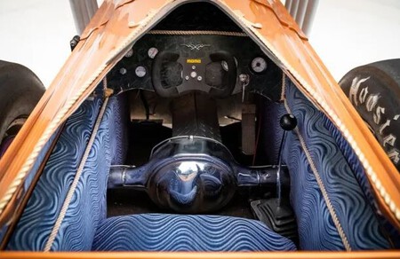 Interior Ataud De Carreras