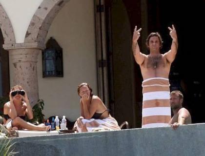 Robbie Williams practica sexo ante paparazzis