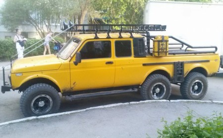 ¿Lada Niva de tres ejes? Pues sí, también los hay