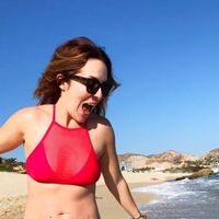 Una madre de tres hijos comparte su foto en bikini con un mensaje para motivar a otras mamás 