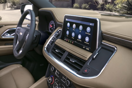 Chevrolet Suburban 2021 15
