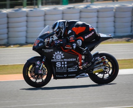 Lowes y Martín cierran la pretemporada como los más rápidos en un improductivo día en Jerez