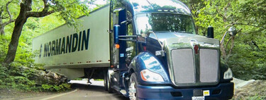 En Vermont hay una carretera tan estrecha que lleva años atrapando camiones. Es tan famosa que hasta le han hecho un juguete