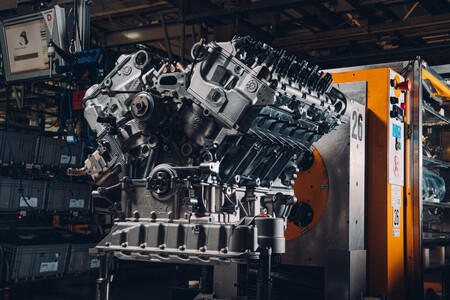 Los motores de 12 cilindros siguen vivos y Bentley lo demuestra presentando el W12 más avanzado del mundo