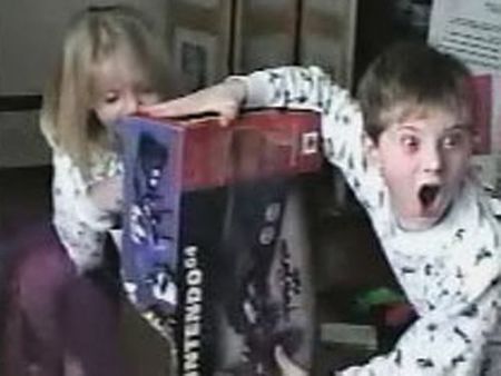 Protagoniza tu propio momento con el clásico "NINTENDO SIXTY FOOOOOOOOOUR OMG!!!"