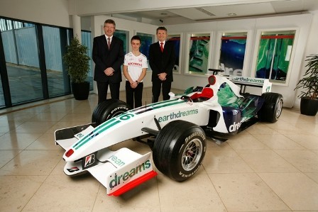 Honda ficha un piloto de karts de 16 años