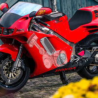 Revolución Ferrari. Los italianos han robado a Honda una mítica idea que metieron en sus motos en los 90 y con la que hicieron historia 