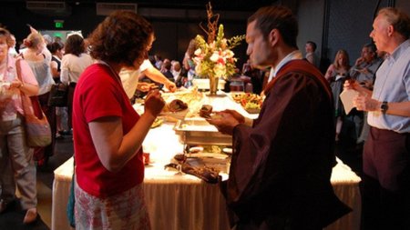 Consejos para no descuidar la dieta en una fiesta