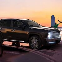 Mitsuoka Buddy, un Toyota RAV4 disfrazado de Chevrolet Tahoe de los años noventa