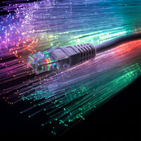 Cuando 1 Gbps te sabe a poco y 10 Gbps son demasiado: todos los operadores que ofrecen velocidades intermedias 