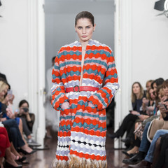 Foto 23 de 37 de la galería jorge-acuna-otono-invierno-2017 en Trendencias