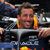 Red Bull presiona a Sergio Pérez: Daniel Ricciardo hará un test con la vista puesta en regresar a la F1 en 2024