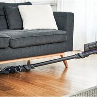 Enorme rebaja en Amazon en este aspirador de tipo escoba Rowenta: nunca había estado tan barato 