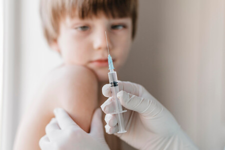 Pfizer anuncia que su vacuna es segura en niños de 5 a 11 años y pedirá autorización para su uso