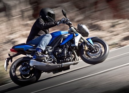 triumph street triple