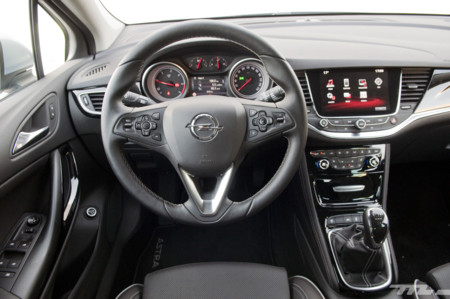 Opel Astra Sports Tourer 2016 toma de contacto