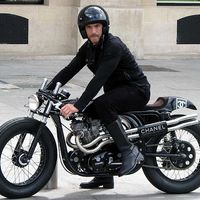 La Triton de Karl Lagarfeld: una moto única que sólo se usó una vez antes de desaparecer