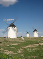 Los molinos de viento del Quijote vuelven a funcionar