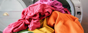 Minha vó sempre fez isso: truque para proteger as roupas na máquina de lavar que todo mundo pode experimentar 