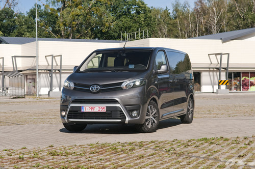 Toyota ProAce Verso, al volante de la nueva furgoneta-monovolumen de Toyota