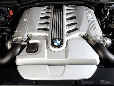 Bmw 760i motor V12