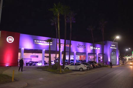 En FCA México quieren que compres tu próximo coche en un "mall" con todas sus marcas