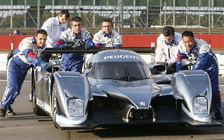 Peugeot-908-HY-empujando.jpg