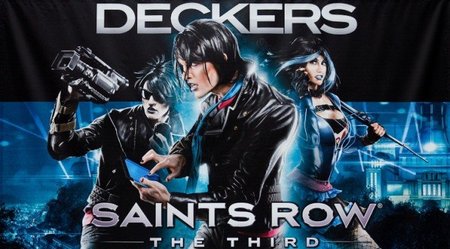 'Saints Row: The Third' homenajeando a TRON gracias a los Deckers, un grupo de cibercriminales