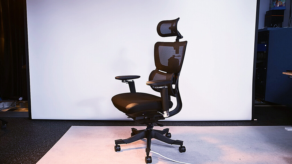Esta silla gaming sirve de verdad para jugar y su creador la define como ''lo más práctico que he construido'' 