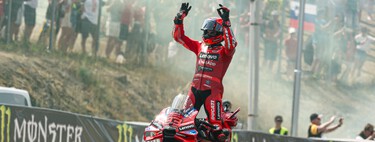 Marc Márquez ya ha sentenciado el mundial de MotoGP y DAZN paga las consecuencias: un tercio de los que vieron las primeras carreras ya han dejado de hacerlo 