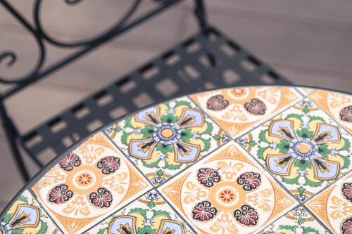 Mesa Y Silla Con Textura Con Adornos Brillantes